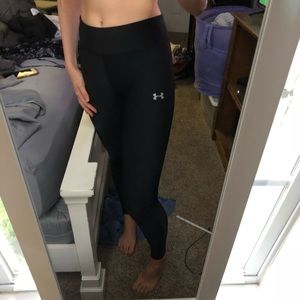 Black under armor workout leggings